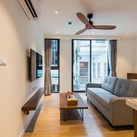 22Housing Hotel & Apartment 81 Linh Lang Hanoï Extérieur photo