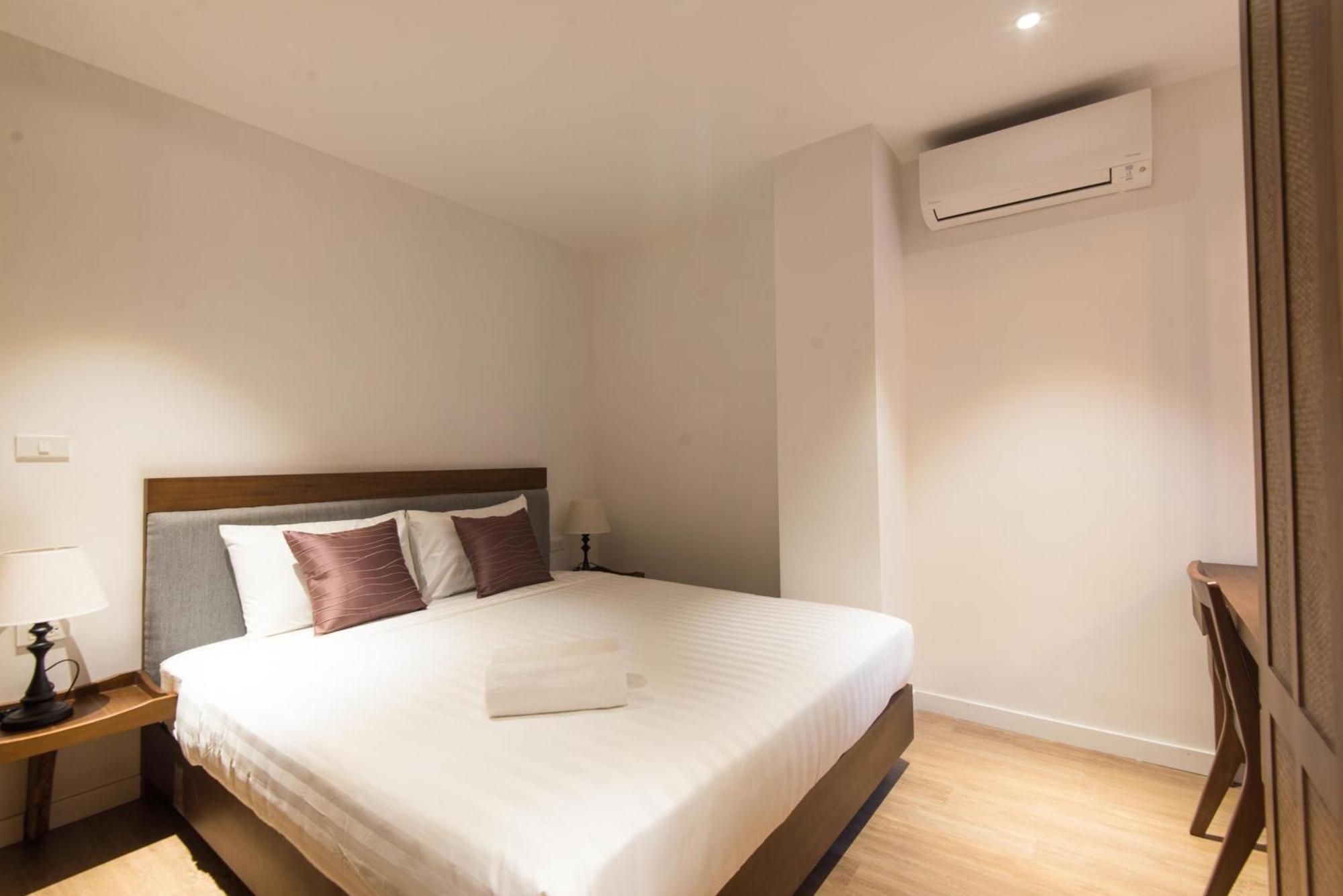 22Housing Hotel & Apartment 81 Linh Lang Hanoï Extérieur photo