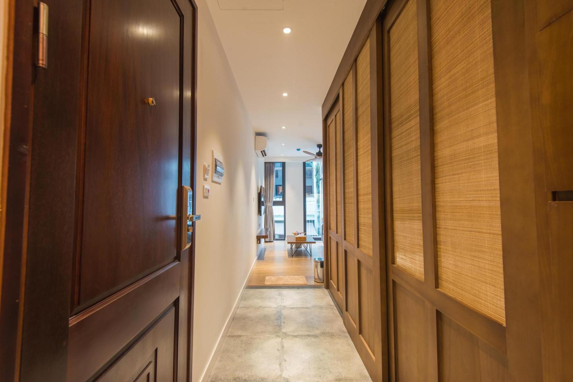 22Housing Hotel & Apartment 81 Linh Lang Hanoï Extérieur photo